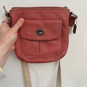 Elegant Leather Crossbody Bag
